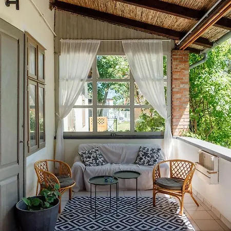 Kali44 Vendeghaz Pensiune Révfülöp